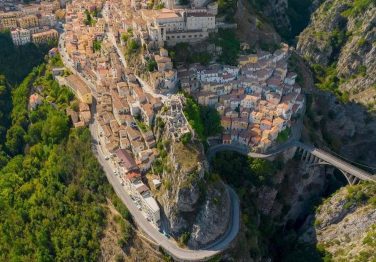 Апартаменты Casa Degli Ulivi Con Parcheggio Privato Muro Lucano Экстерьер фото